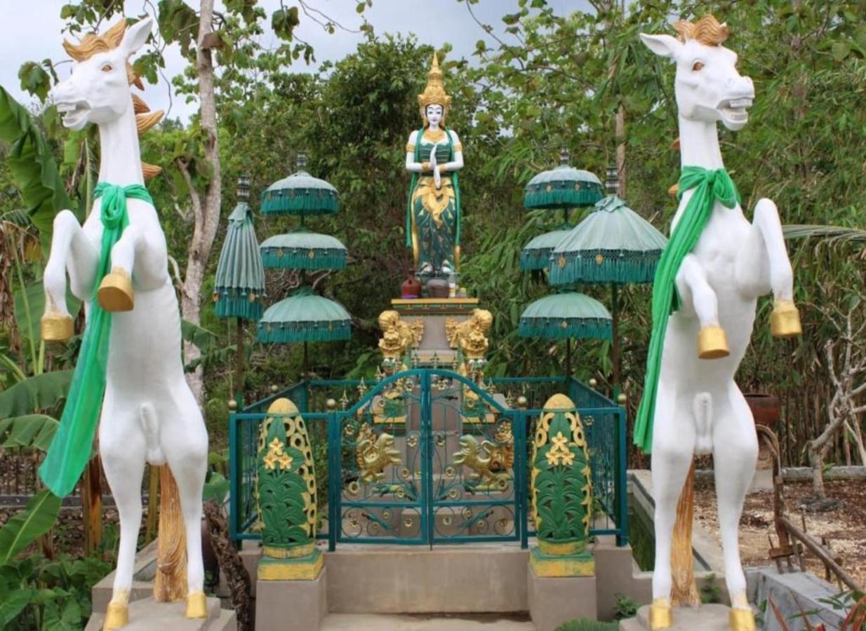 Kubu Reot Taman Asri Villa Batumadeg Exterior photo